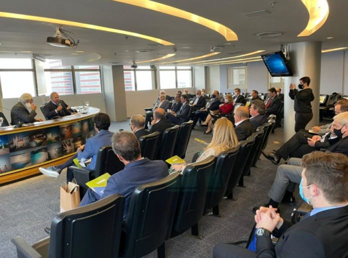 Guedes faz romaria pela reforma tributária e indica novos ajustes ao texto