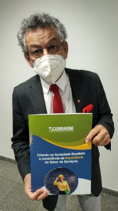 Sem acordo, senadores n&atilde;o registram presen&ccedil;a na CCJ e adiam vota&ccedil;&atilde;o da Reforma Tribut&aacute;ria