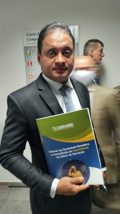 Sem acordo, senadores n&atilde;o registram presen&ccedil;a na CCJ e adiam vota&ccedil;&atilde;o da Reforma Tribut&aacute;ria