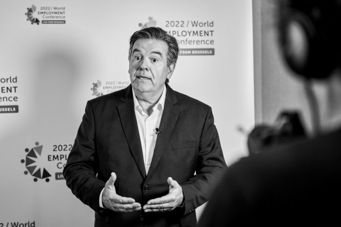 Fenaserhtt marca presença na WEC e apresenta os principais temas que marcaram os debates sobre recrutamento, trabalho temporário e terceirização