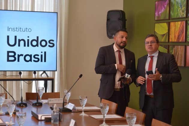 Diniz participa de evento do F&oacute;rum Parlamentar do Empreendedorismo