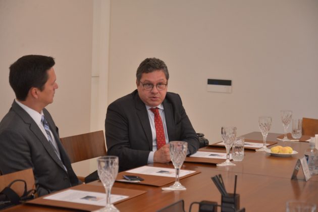 Diniz participa de evento do F&oacute;rum Parlamentar do Empreendedorismo