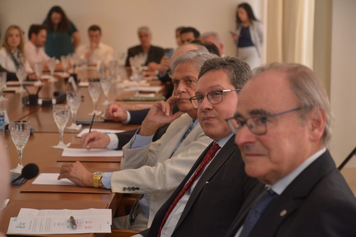 Diniz participa de evento do Fórum Parlamentar do Empreendedorismo