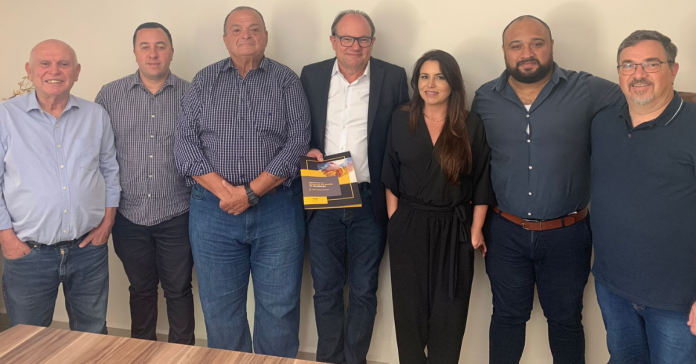 Aprag assina contrato de parceria com certificadora