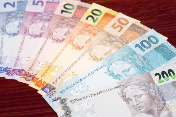 A possibilidade de oferta de precatório para quitação de débitos inscritos em dívida ativa da União