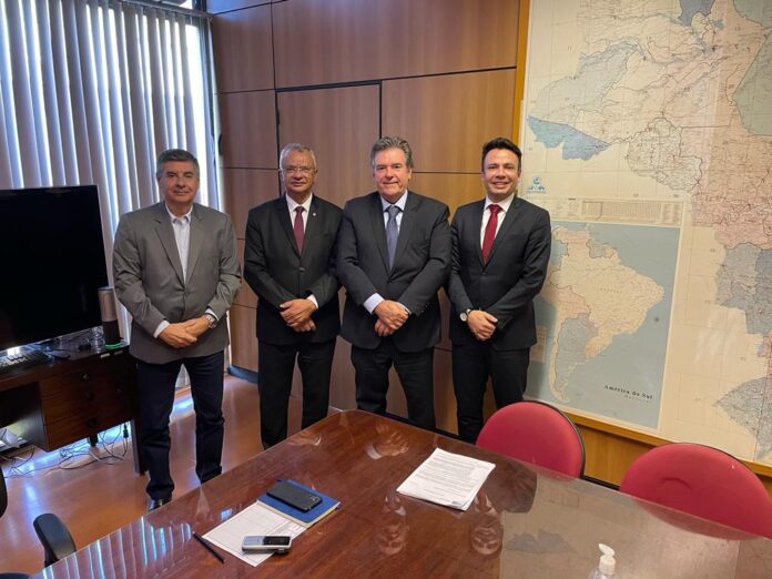 Avança cooperação com MTE