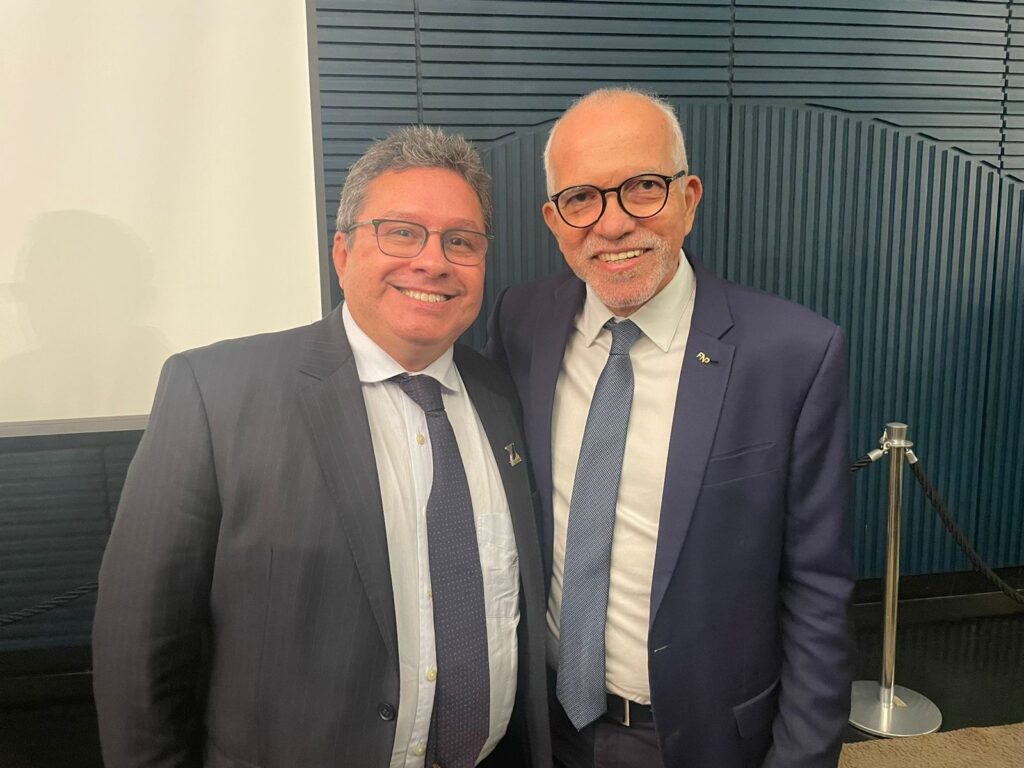 João Diniz e o presidente da Frente Nacional dos Prefeitos Edvaldo Nogueira