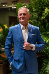 Autair Iuga, presidente do SEMEESP/SP