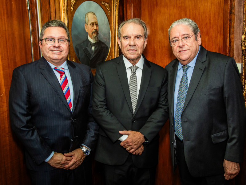 João Diniz com o presidente Francisco Balestrin