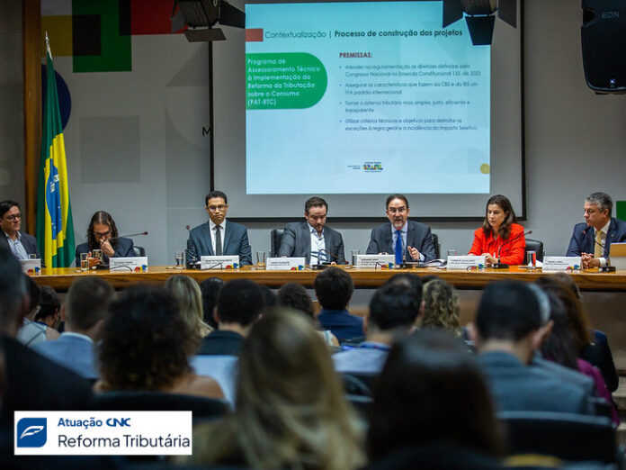 Entrega do Projeto de Lei Complementar de Regulamentação da Reforma Tributária do Consumo à Câmara dos Deputados (Foto: Diogo Zacarias | Ministério da Fazenda)