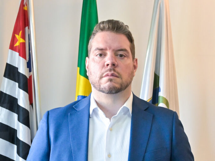 Diogo Telles Akashi é advogado da Cebrasse – Central Brasileira do Setor de Serviços.