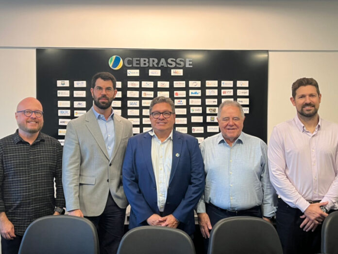 LeCard reforça estratégia de expansão no mercado paulista com visita à CEBRASSE