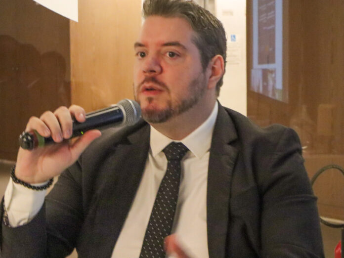 STJ afasta limite de 20 salários-mínimos para contribuições a terceiros e gera debate sobre modulação de efeitos