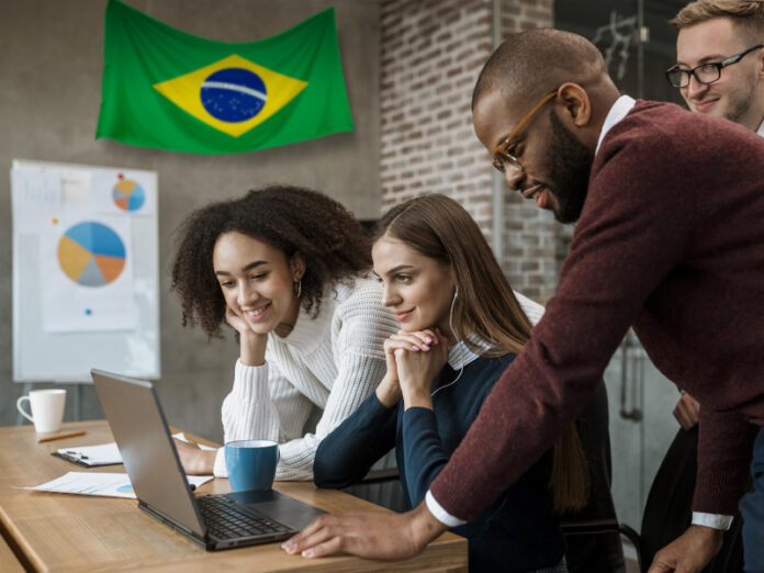 Empresários brasileiros enfrentam desafios na internacionalização para os Estados Unidos