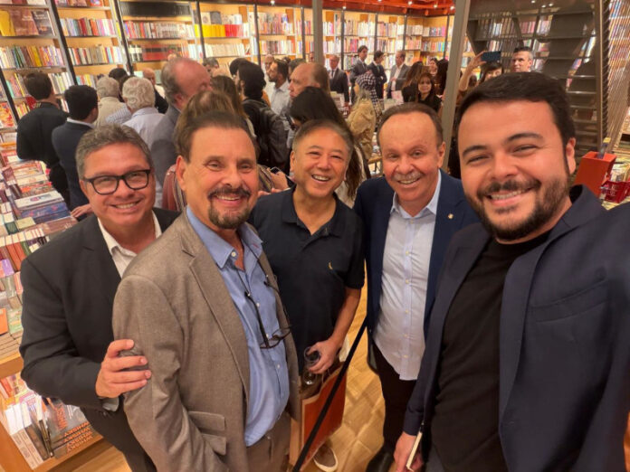 João Diniz participa de lançamento de livro de Guilherme Afif Domingos em São Paulo