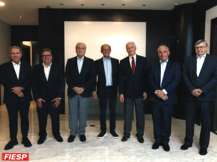 Indústria, Comércio e Serviços debatem o futuro do país