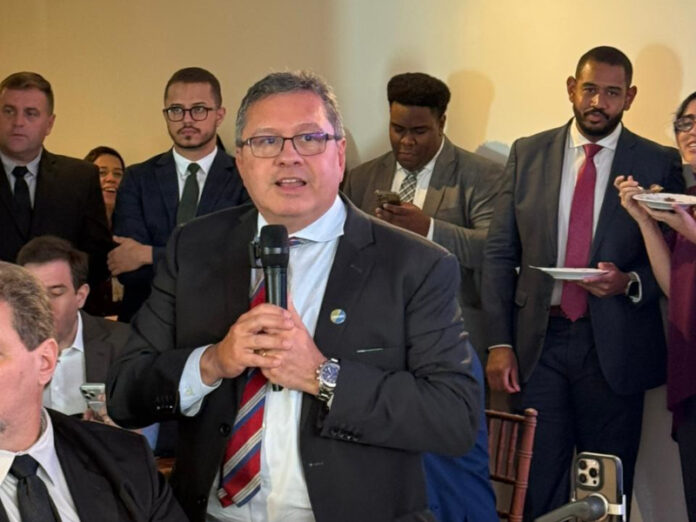 CEBRASSE participa de debate sobre a PEC da Jornada Flexível