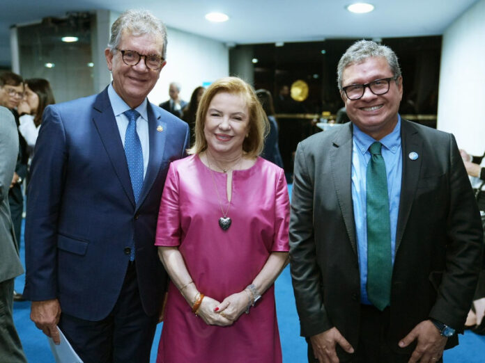 01 - Cebrasse leva ao Senado preocupação com proposta do fim da escala 6x1 Cebrasse leva ao Senado preocupação com proposta do fim da escala 6x1