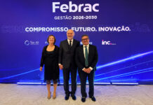 Avelino Lombardi toma posse como presidente da Febrac para o quadriênio 2026-2030