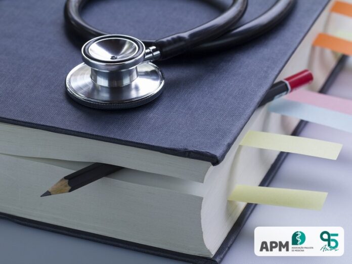 Proficiência - APM acompanha instalação de Comissão para análise da MP do Enamed