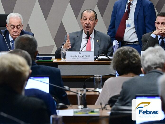 Com avanço da PEC da jornada de trabalho no Senado, Febrac reforça alerta sobre impactos no setor de serviços