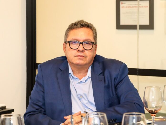 newsletter-cebrasse-joao-diniz-flavio-economia-800x600